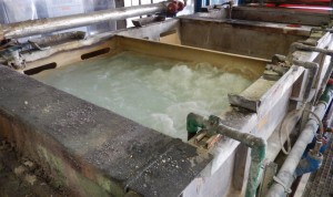 alkaline degreasing bath